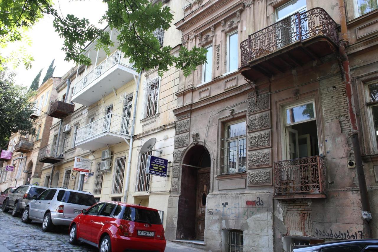 Guest House Kakabadzeebi 9 Tbilisi Exterior photo